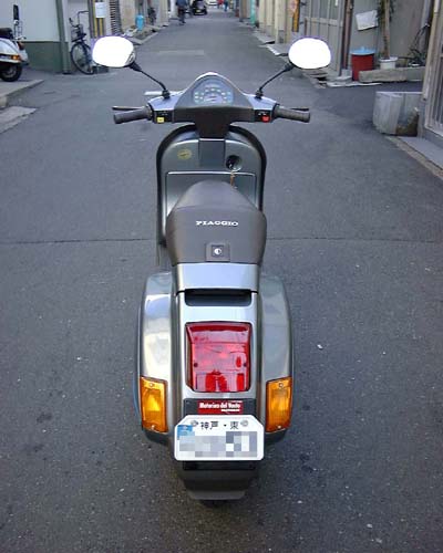 Vespa 50 HP rear view