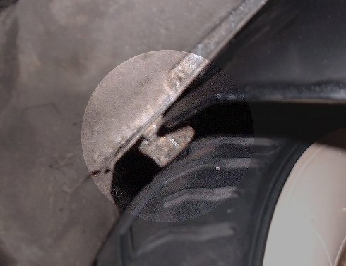 Vespa smallframe crossmember bolt for exhaust hanger